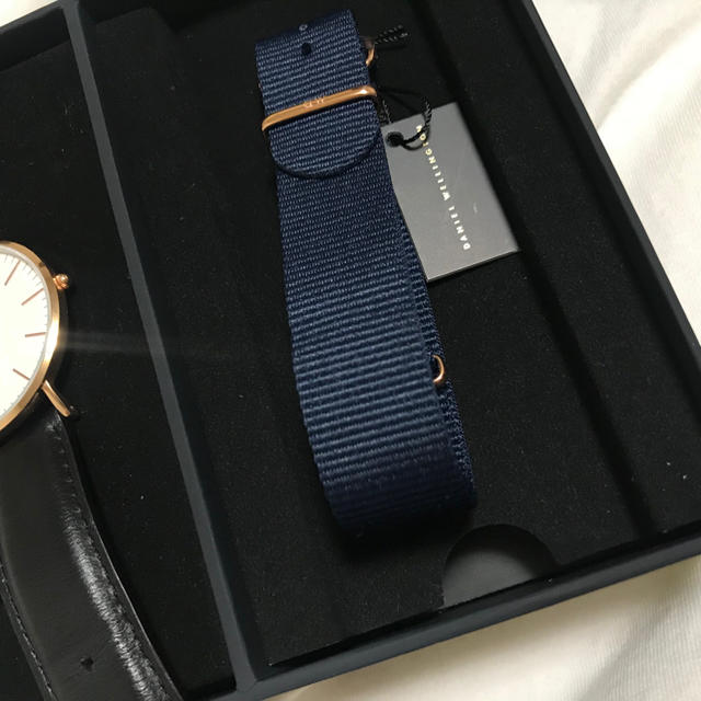 Daniel Wellington(ダニエルウェリントン)のDaniel Wellington 箱付き お値下げ可能 レディースのファッション小物(腕時計)の商品写真