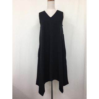 マウジー(moussy)の【新品】moussy（マウジー）  バックベルトフレアーワンピース☆ブラック☆Ｆ(ひざ丈ワンピース)