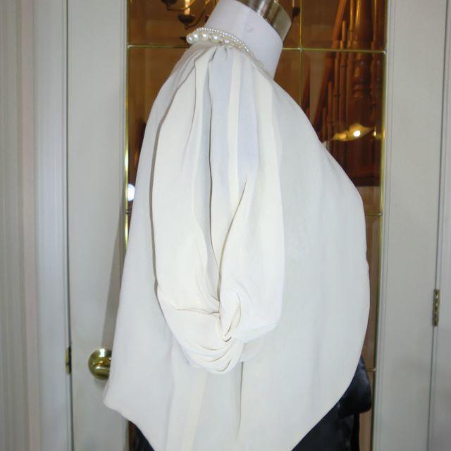 JOLIEetJOLIE大サイズ３Lベージュパーティーボレロジャケット結婚式h. レディースのフォーマル/ドレス(その他ドレス)の商品写真