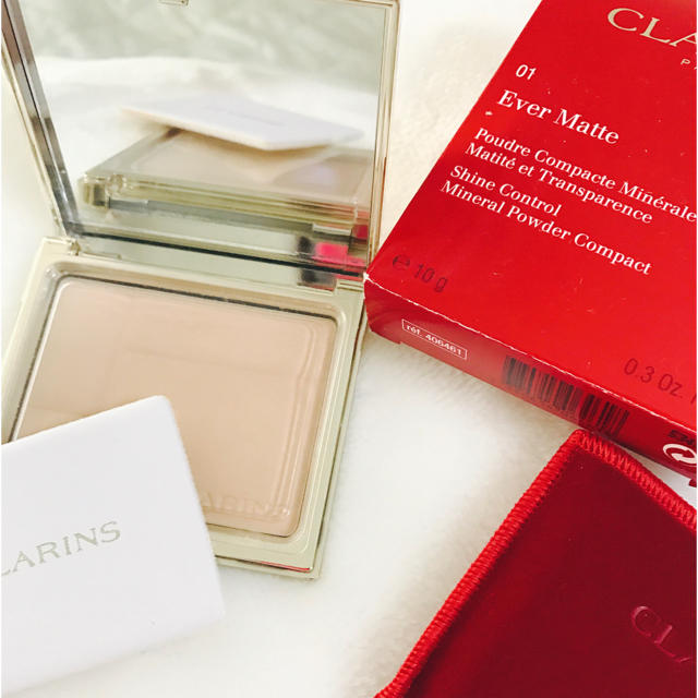 CLARINS(クラランス)のクラランス プードゥル エヴァーマット01 (フェイスパウダー) コスメ/美容のベースメイク/化粧品(フェイスパウダー)の商品写真