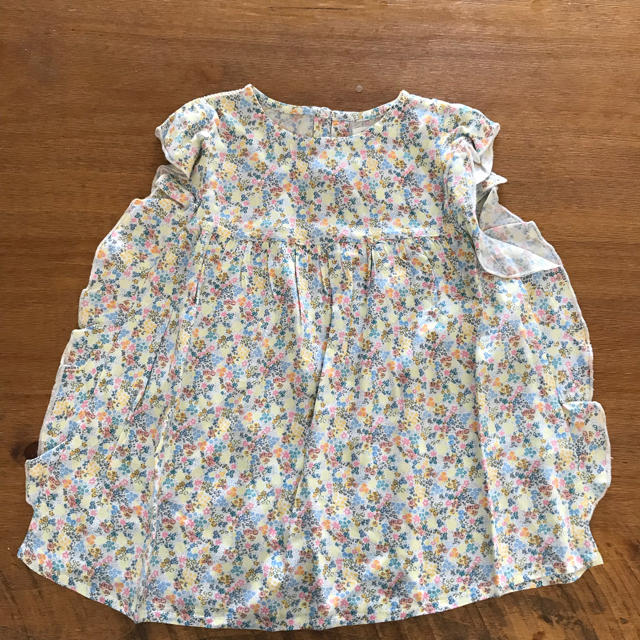 NEXT(ネクスト)のnext☆小花柄フリルワンピース キッズ/ベビー/マタニティのキッズ服女の子用(90cm~)(ワンピース)の商品写真