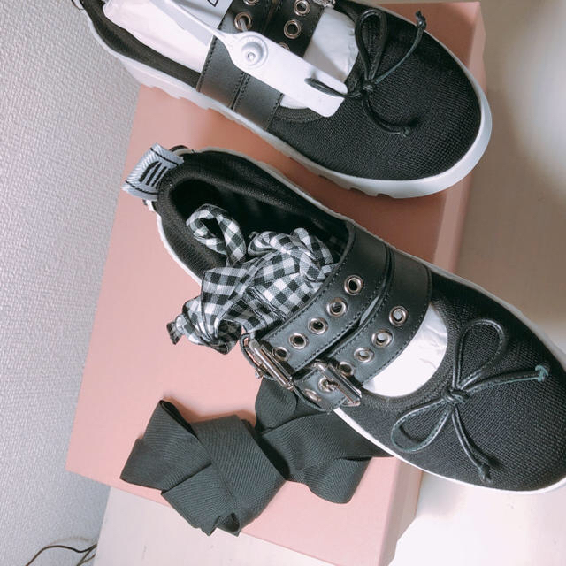 美品　miumiu 人気プラットフォームスニーカー　22.5