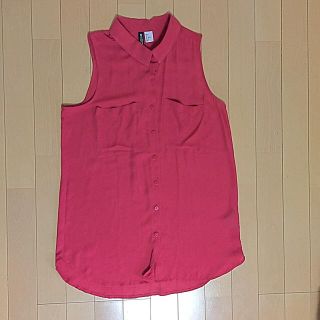 エイチアンドエム(H&M)のH&M★ノースリーブシャツ(シャツ/ブラウス(半袖/袖なし))