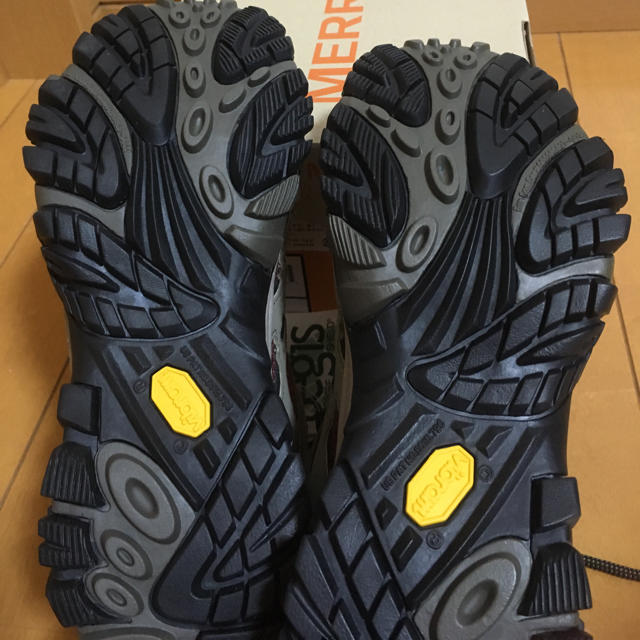 MERRELL(メレル)の新品！メレル モアブゴアテックス 24cm スポーツ/アウトドアのアウトドア(登山用品)の商品写真