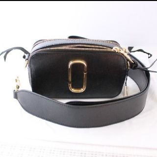 レア★新品★黒く輝く♪ MARC JACOBS マークジェイコブス カメラバッグ