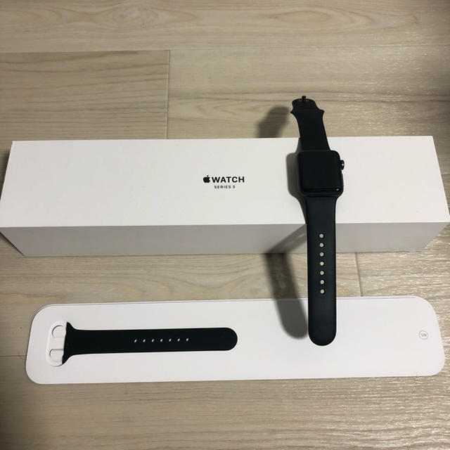 Apple Watch(アップルウォッチ)のApple Watch SERIES3 38mm  メンズの時計(腕時計(デジタル))の商品写真