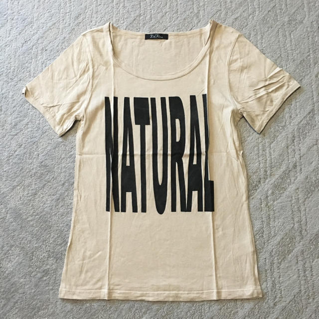 LaFine(ラファイン)のラファインLa fine ロゴプリントTシャツ カットソー 梨花着用 レディースのトップス(Tシャツ(半袖/袖なし))の商品写真