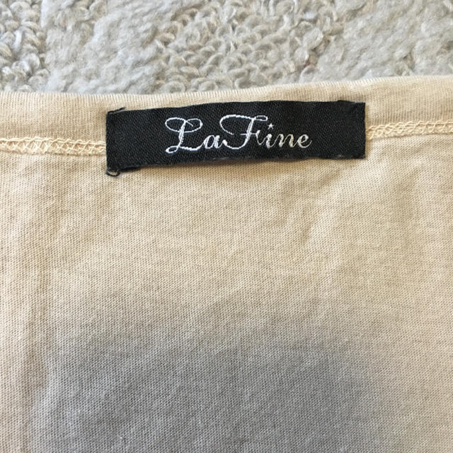 LaFine(ラファイン)のラファインLa fine ロゴプリントTシャツ カットソー 梨花着用 レディースのトップス(Tシャツ(半袖/袖なし))の商品写真