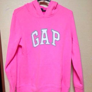 ギャップ(GAP)のGAP ピンク パーカー(パーカー)