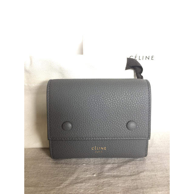 celine(セリーヌ)の【希少カラー】CÉLINE スモールフォールデッド マルチファンクション レディースのファッション小物(財布)の商品写真