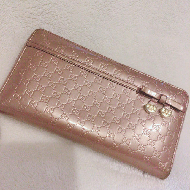 れあり GUCCI財布 エナメルの通販 by ⭐︎|ラクマ 長財布 ファスナー