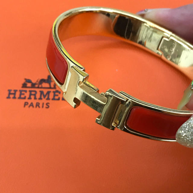 Hermes(エルメス)のHERMES バングル 値下げしました！ レディースのアクセサリー(ブレスレット/バングル)の商品写真