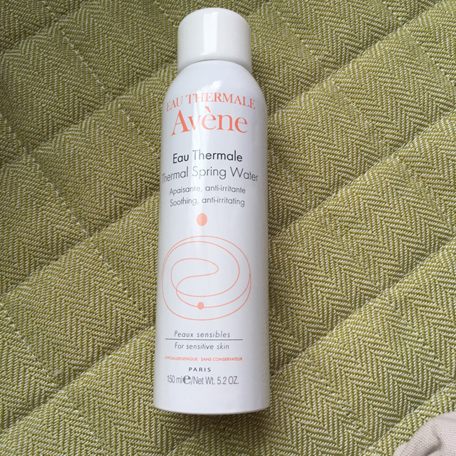 Avene(アベンヌ)のアベンヌウォーター 新品150ml4本＋1割使用一本 コスメ/美容のスキンケア/基礎化粧品(化粧水/ローション)の商品写真