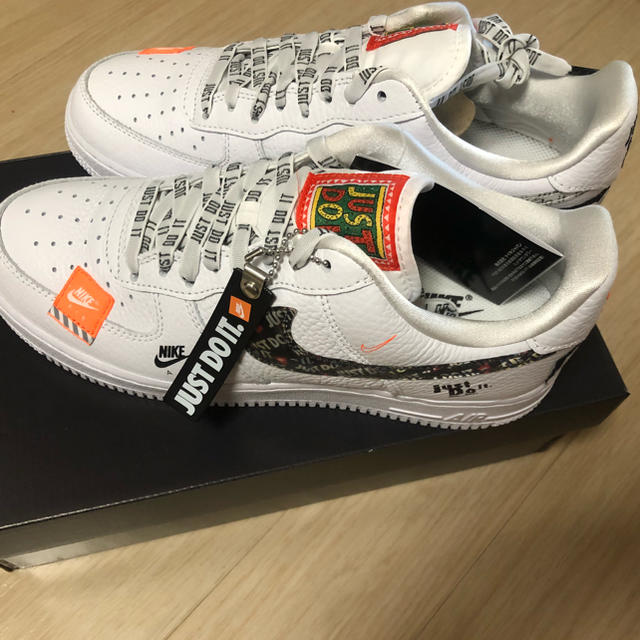 NIKE(ナイキ)のNIKE AIR FORCE 1 '07 PRM JDI 26cm メンズの靴/シューズ(スニーカー)の商品写真