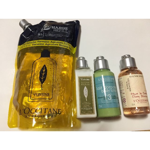 L'OCCITANE(ロクシタン)のぷちとまと様専用　ロクシタン ヴァーベナ シャワージェル　500ml+レフィル他 コスメ/美容のボディケア(ボディソープ/石鹸)の商品写真