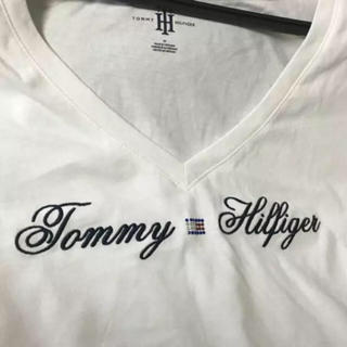 トミーヒルフィガー(TOMMY HILFIGER)のtommy hilfiger 半袖 白 Ｖネック Tシャツ(Tシャツ(半袖/袖なし))