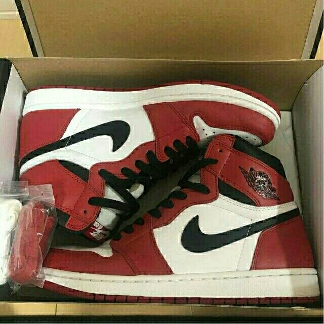 NIKE(ナイキ)の28cmAIR JORDAN 1 RETRO HIGH OG CHICAGO メンズの靴/シューズ(スニーカー)の商品写真