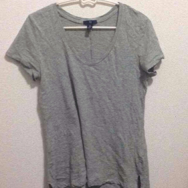 GAP(ギャップ)のGap VネックTシャツ 半袖 レディースのトップス(Tシャツ(半袖/袖なし))の商品写真