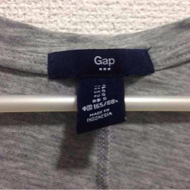 GAP(ギャップ)のGap VネックTシャツ 半袖 レディースのトップス(Tシャツ(半袖/袖なし))の商品写真