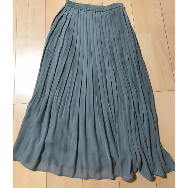 UNIQLO(ユニクロ)のプリーツスカート レディースのスカート(ロングスカート)の商品写真