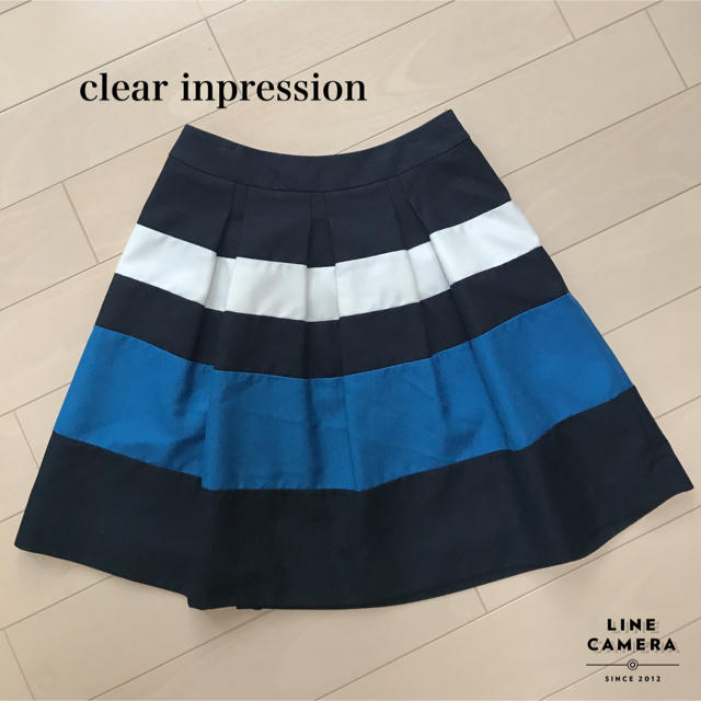 CLEAR IMPRESSION(クリアインプレッション)のクリアインプレッション ボーダー バイカラー 台形スカート レディースのスカート(ひざ丈スカート)の商品写真