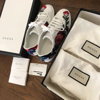 グッチ(Gucci)の【値下げ】GUCCI フラワーエンブロイダリーエーススニーカー 36.5(スニーカー)