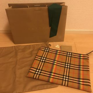 バーバリー(BURBERRY)のBURBERRY レインボーコレクションバッグ(セカンドバッグ/クラッチバッグ)