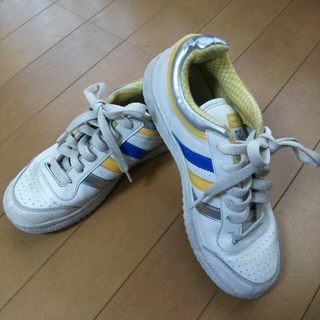 アディダス(adidas)のアディダス スニーカー 22.5㎝(その他)