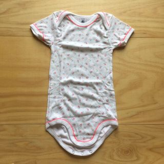 プチバトー(PETIT BATEAU)の値下げしました！新品！プチバトー お花柄 ロンパース 86cm(ロンパース)