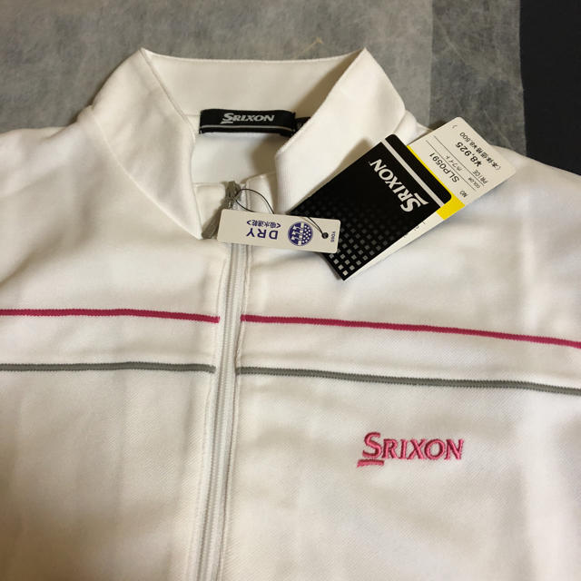 Srixon(スリクソン)のスリクソン長袖白シャツ スポーツ/アウトドアのテニス(ウェア)の商品写真