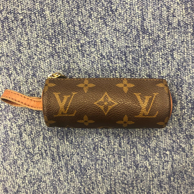 LOUIS VUITTON(ルイヴィトン)のルイヴィトン モノグラム ゴルフボール入れ メンズのメンズ その他(その他)の商品写真