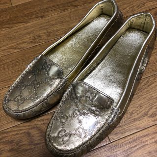 グッチ(Gucci)の♪ふぅ様専用♪GUCCIゴールドローファー(ローファー/革靴)