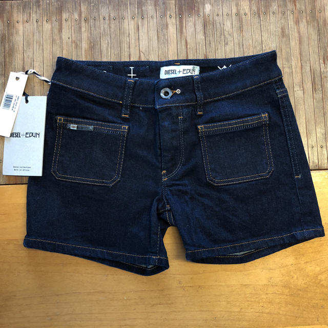 DIESEL(ディーゼル)の新品 DIESEL デニムショートパンツ 2着 26 +25  レディースのパンツ(ショートパンツ)の商品写真