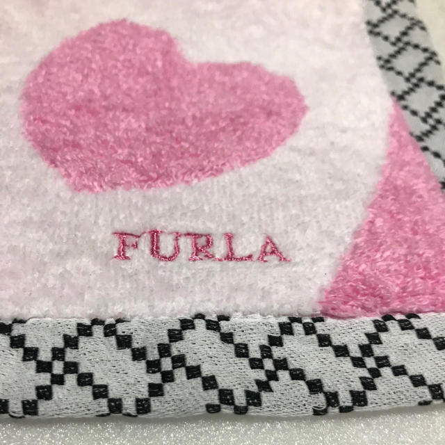 Furla(フルラ)のフルラ  タオルハンカチ FURLA レディースのファッション小物(ハンカチ)の商品写真