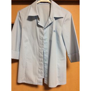 バーバリーブルーレーベル(BURBERRY BLUE LABEL)の古着 シャツ Burberry 水色(シャツ/ブラウス(半袖/袖なし))