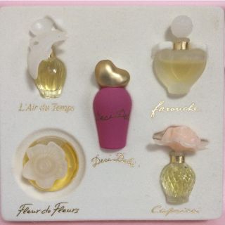 ニナリッチ(NINA RICCI)のニナリッチ ミニ香水(香水(女性用))