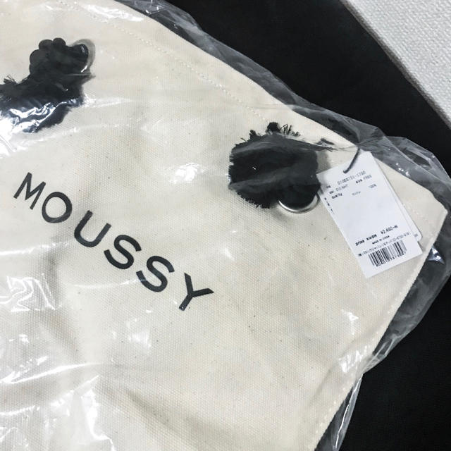 moussy(マウジー)のMOUSSY SOUVENIR SHOPPER レディースのバッグ(トートバッグ)の商品写真