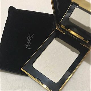 サンローラン(Saint Laurent)のイヴ・サンローラン ラディアントコンパクトパウダー no20(フェイスパウダー)