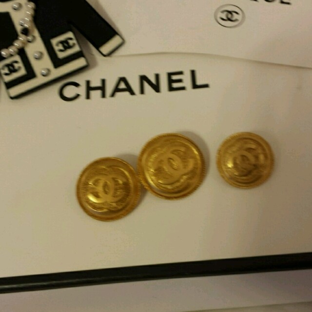 CHANEL(シャネル)のシャネル 正規 ゴールドボタン♥ その他のその他(その他)の商品写真