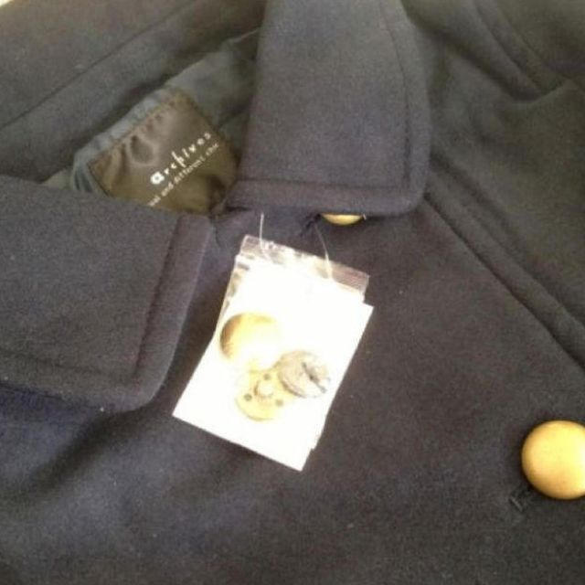 archives(アルシーヴ)のarchives新品♡ネイビーコート レディースのジャケット/アウター(ピーコート)の商品写真