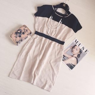 ザラ(ZARA)のZARA BASIC♡上品大人レディなモノトーンデザインワンピース(ひざ丈ワンピース)