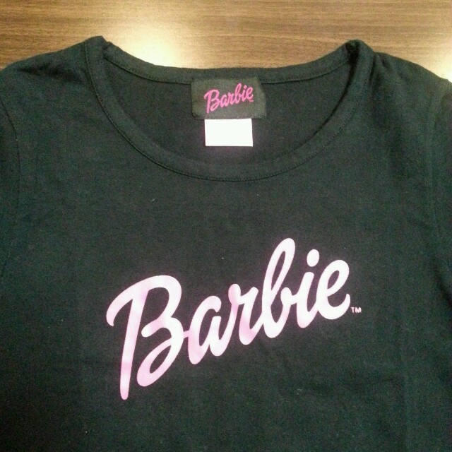 Barbie(バービー)の値下げ！Barbie Tシャツ レディースのトップス(Tシャツ(半袖/袖なし))の商品写真