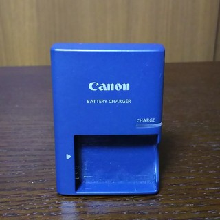 キヤノン(Canon)のキャノン デジカメ用バッテリーチャージャーCB-2LV(バッテリー/充電器)