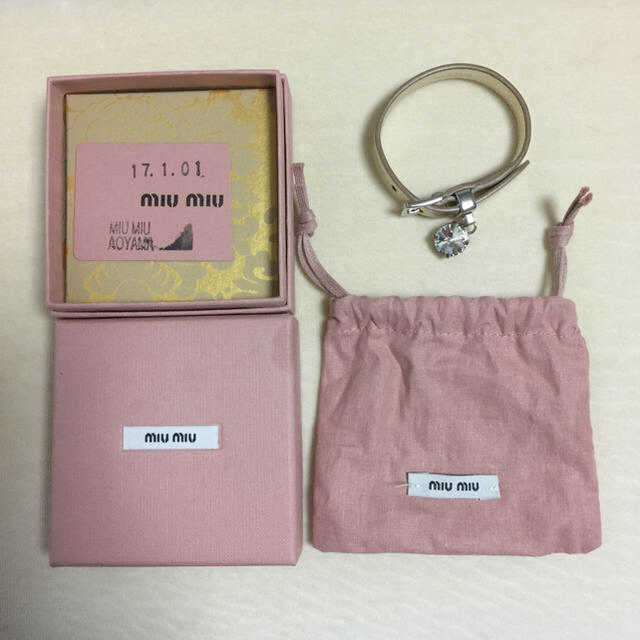 miumiu(ミュウミュウ)のmiumiu クリスタルブレスレット＊ レディースのアクセサリー(ブレスレット/バングル)の商品写真