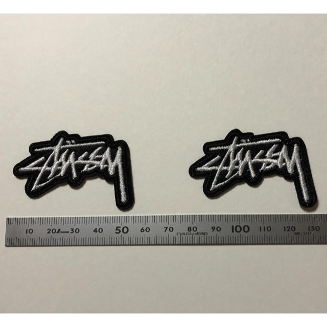 STUSSY(ステューシー)の《新品》STUSSY ワッペン 2個セット ハンドメイドの素材/材料(各種パーツ)の商品写真