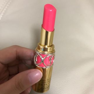 イヴサンローランボーテ(Yves Saint Laurent Beaute)のイヴ・サンローランルージュボリュプテシャイン49(口紅)