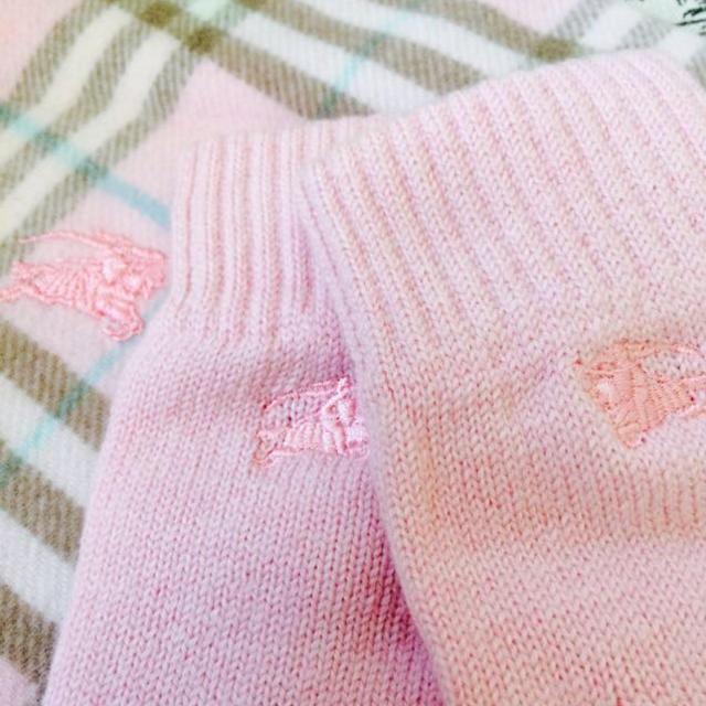 BURBERRY(バーバリー)のバーバリー♡ピンクマフラー&手袋 レディースのファッション小物(マフラー/ショール)の商品写真