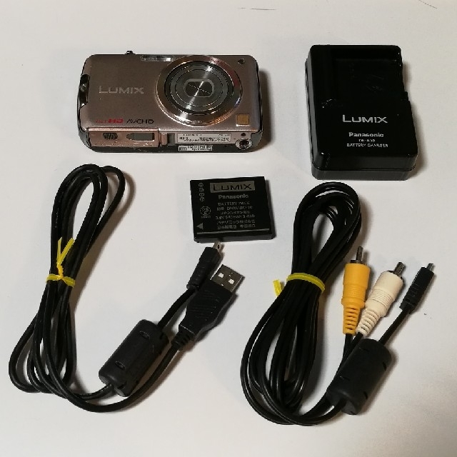 Panasonic(パナソニック)のPanasonic　LUMIX　DMC-FX700　ピンク スマホ/家電/カメラのカメラ(コンパクトデジタルカメラ)の商品写真