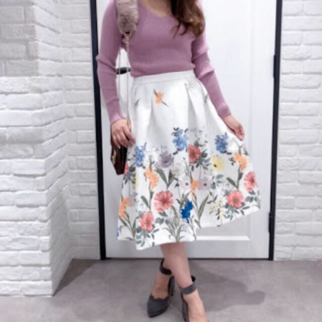 Noela(ノエラ)のノエラ 花柄スカート レディースのスカート(ひざ丈スカート)の商品写真
