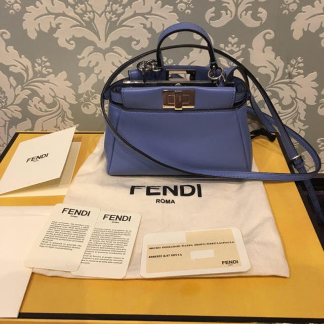 FENDI フェンディ ピーカブー マイクロミニ ブルー | フリマアプリ ラクマ